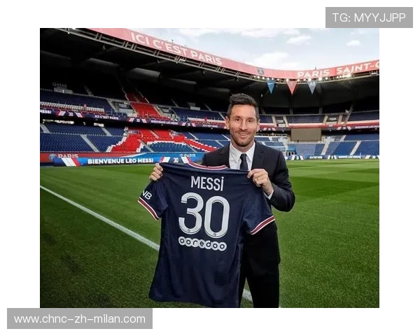 巴黎圣日耳曼战术多变，梅西再送精妙传球，巴黎圣日耳曼迎接梅西直播